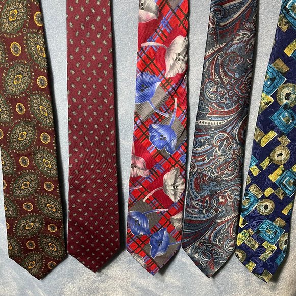 Bundle of 5 Assorted Neckties - Picture 1 of 2
